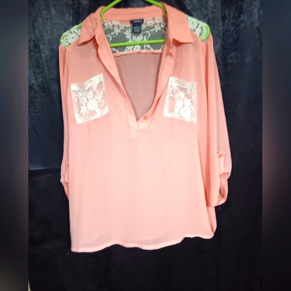 Rue21 Tops - Peach colored rue 21 size L sheer blouse with lace accents